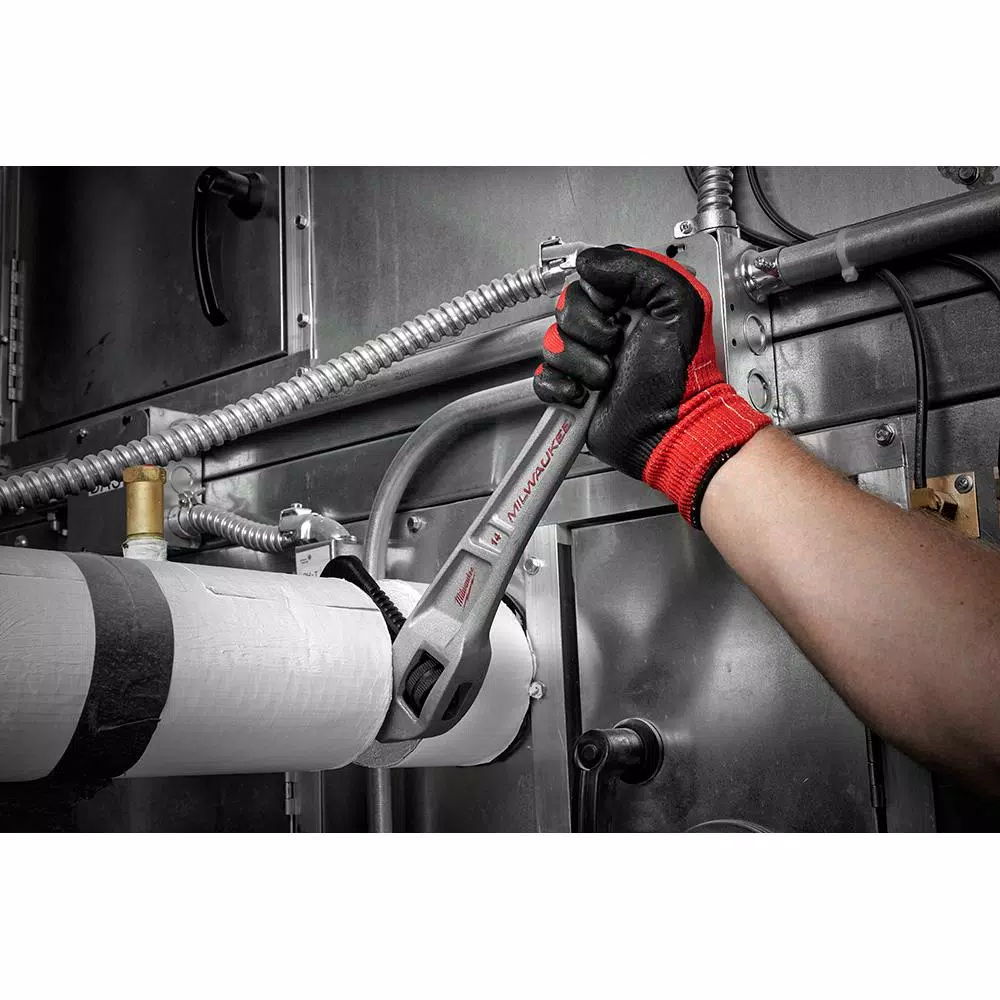 Milwaukee 14 in. Aluminum Offset Pipe Wrench, 2 in. Capacity