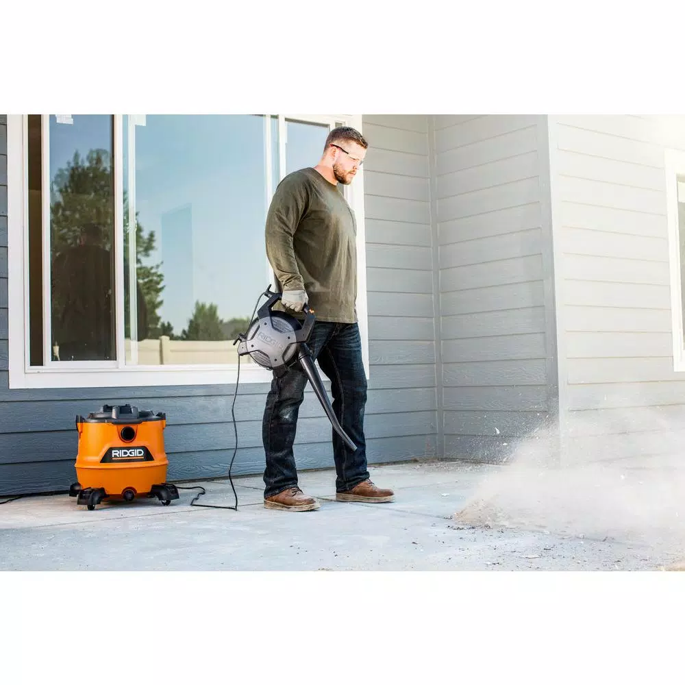 RIDGID 16 Gal. 6.5 Peak HP NXT Wet/Dry Shop Vacuum with Detachable Blower and 20 ft. Locking Hose