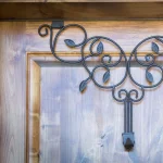 Village Lighting Company Ivy Adjustable Wreath Hanger - Durable Wrought Iron Door Hook thumbnail 2