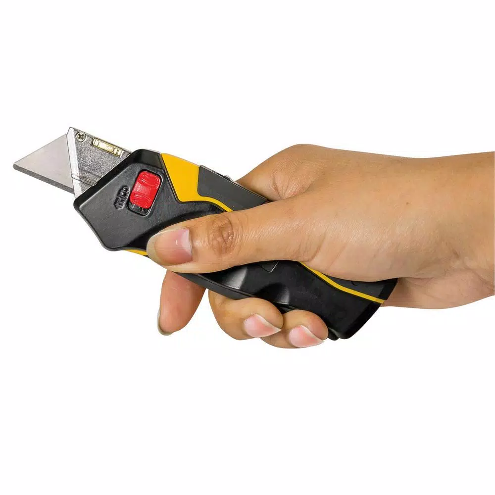 CAT Safety Utility Knife with Comfort Grip and On-Board Blade Storage