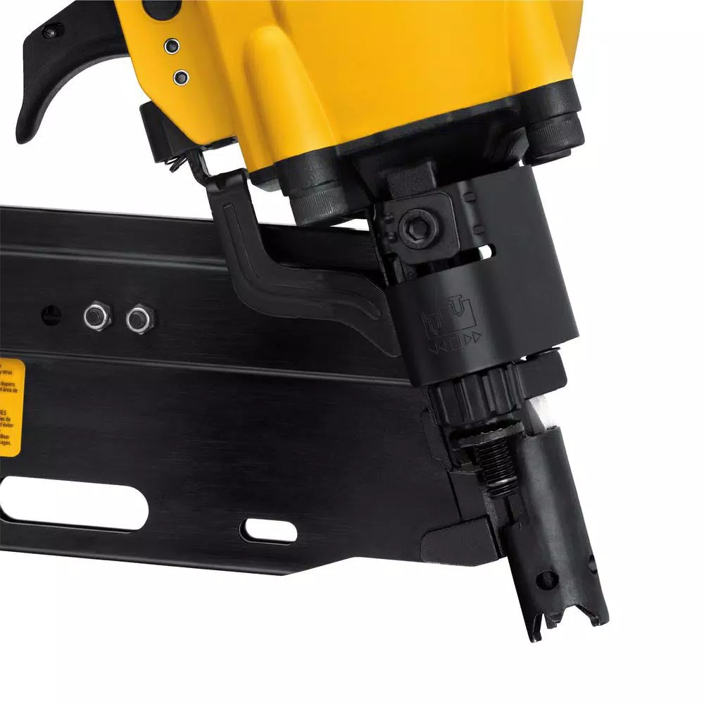 DEWALT Pneumatic 21° Collated Framing Nailer & 15° Coil Roofing Nailer Combo Kit