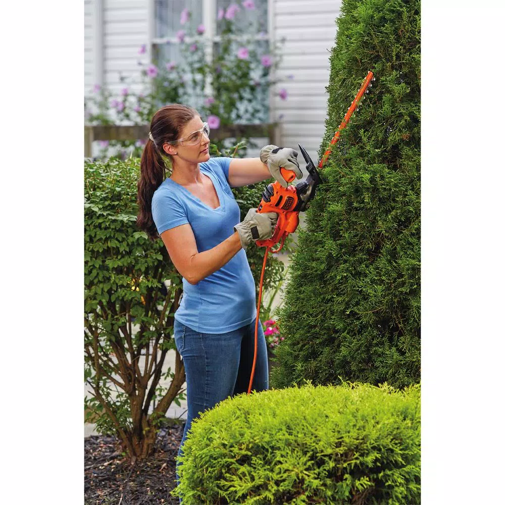 BLACK+DECKER 17 in. Corded Electric Hedge Trimmer, 3.2 Amp, Dual-Action Hardened Steel Blade