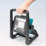 Makita 18V LXT Cordless/Corded LED Flood Light, 750 Lumens, DML805 thumbnail 13