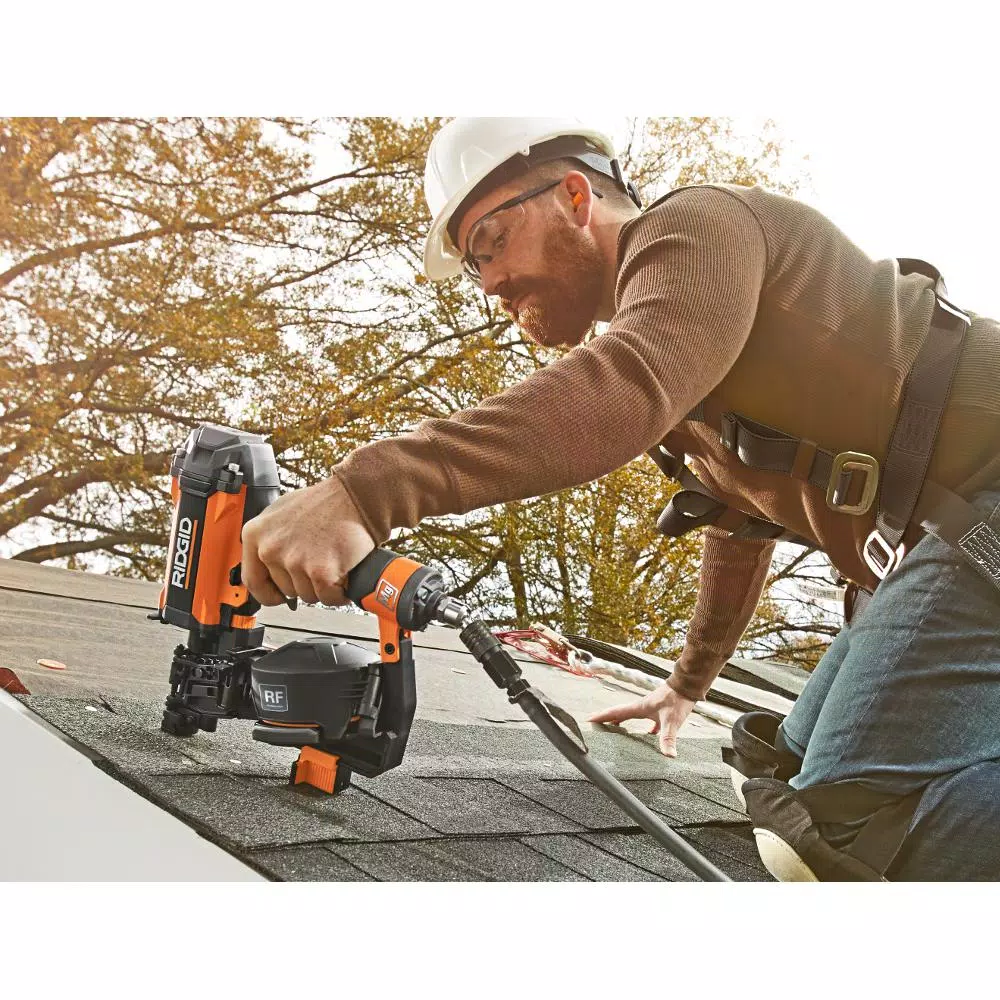 RIDGID 2-Tool Air Nailer Kit: 21° 3-1/2 in. Framing Nailer & 15° 1-3/4 in. Coil Roofing Nailer
