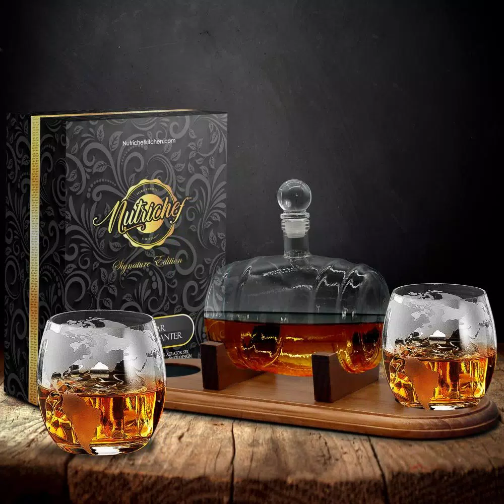 NutriChef 25 oz. Glass Wine and Whiskey Decanter Aerator Set with 2 Whiskey Glasses and Base Stand