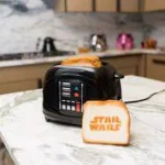 Uncanny Brands Star Wars Empire Collection Darth Vader 2-Slice Toaster thumbnail 5