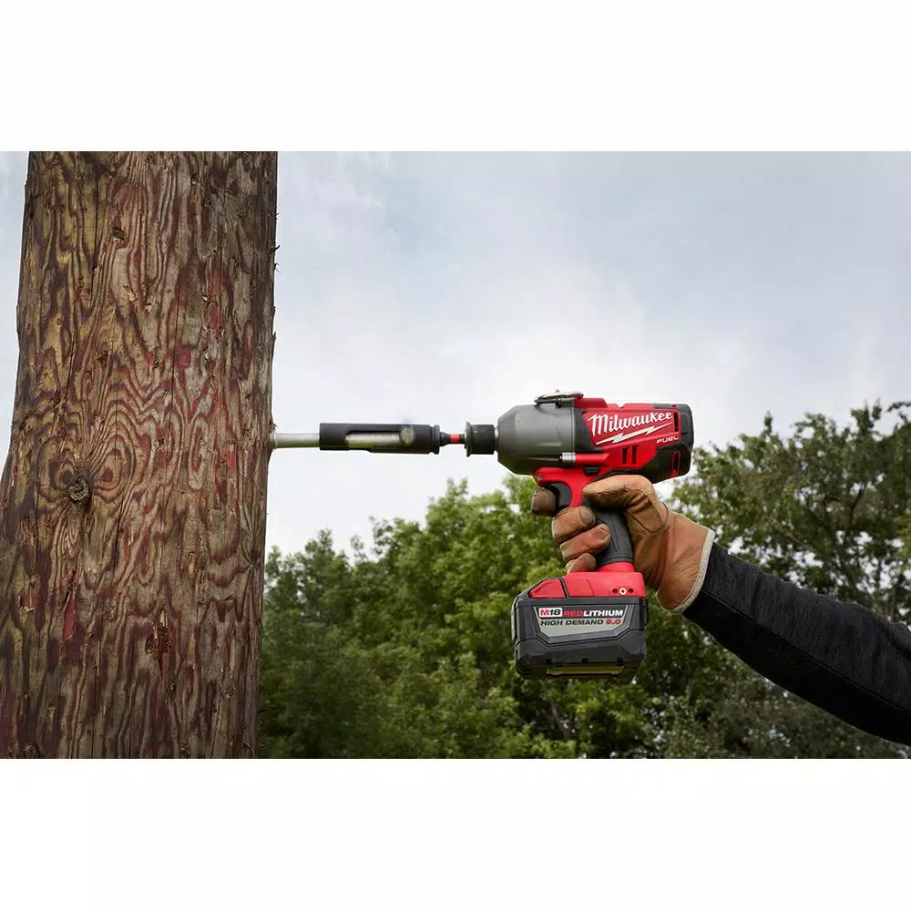Milwaukee SHOCKWAVE Lineman's Pole Step Socket with 7/16" to 1/2" Impact Adapter
