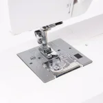 Janome Sewist 709 Mechanical Sewing Machine with 9 Built-in Stitches thumbnail 5