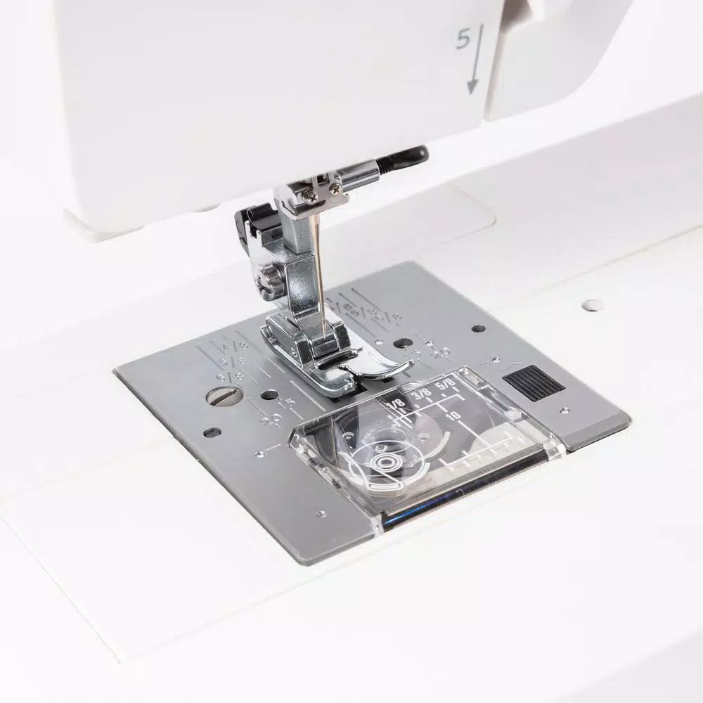 Janome Sewist 709 Mechanical Sewing Machine with 9 Built-in Stitches