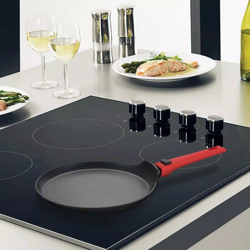 AMERCOOK 9.5 in. Aluminum Nonstick Crepe Pan with Detachable Handle, Greblon C2+ Ceramic Coating, Induction Compatible