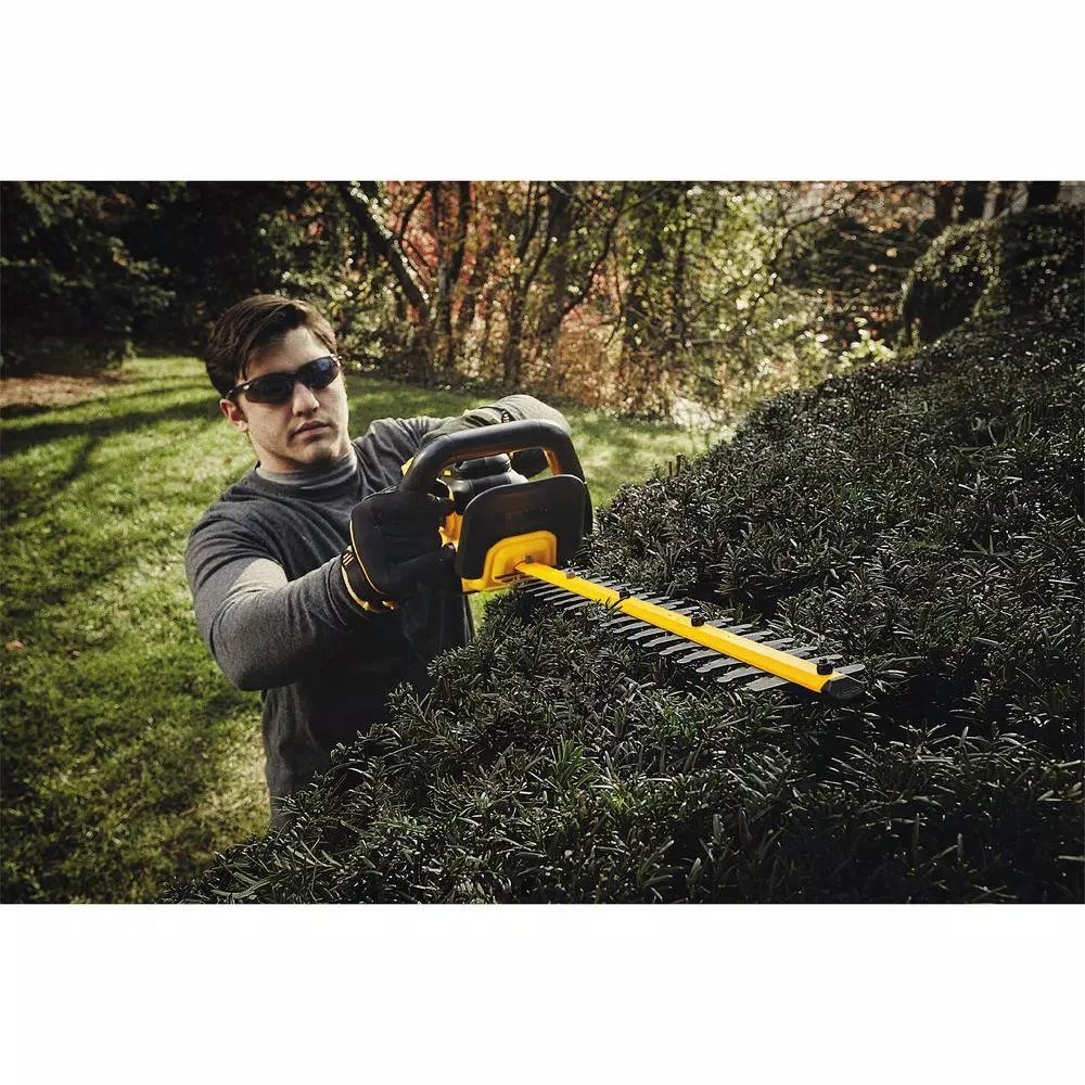 DEWALT 20V MAX Cordless Hedge Trimmer Kit with 5.0 Ah Battery, Charger, and Bonus Handheld Leaf Blower