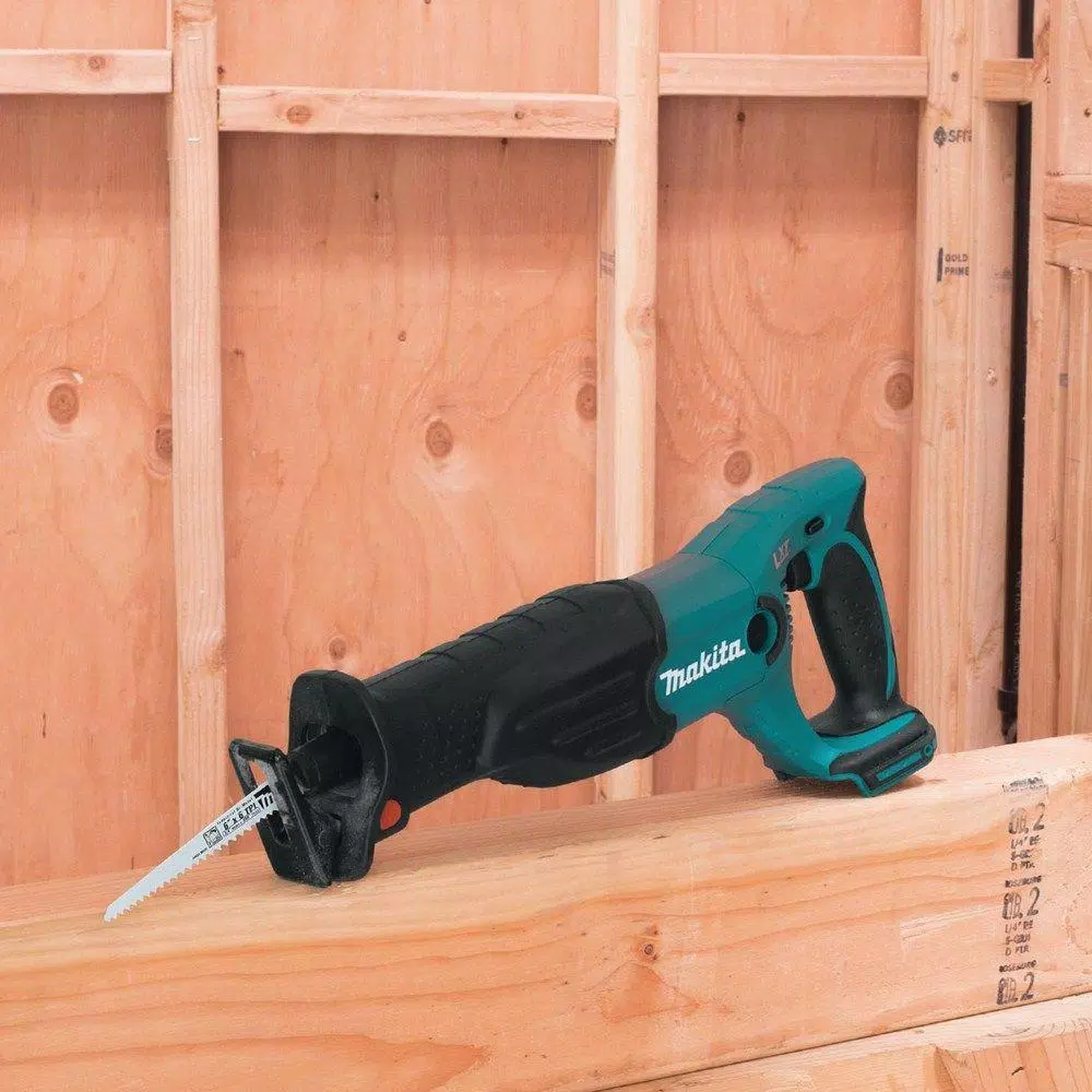 Makita 18V LXT Cordless Variable Speed Reciprocating Saw, Tool-Only