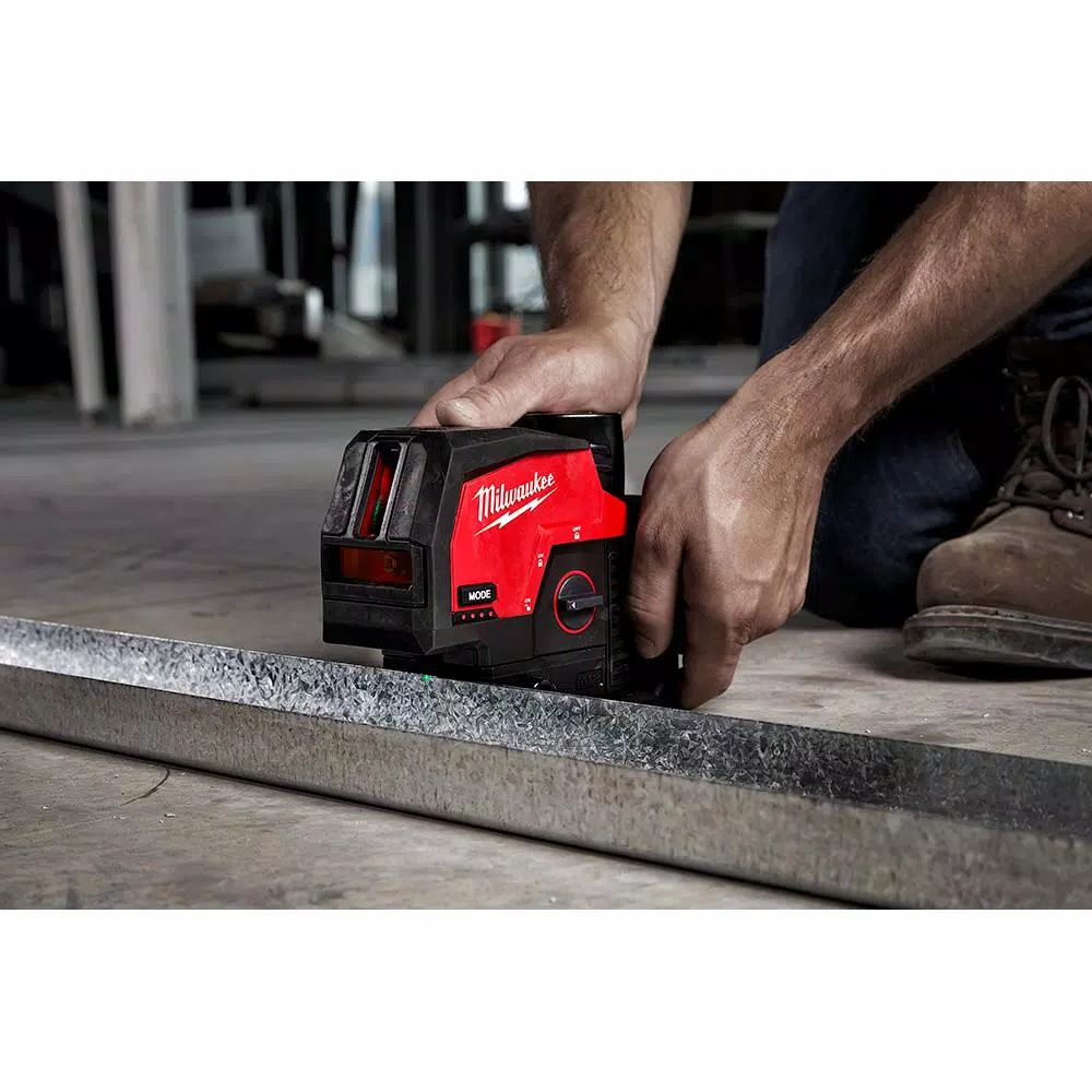 Milwaukee M12 Green Cross Line and Plumb Points Laser Level Kit with 3.0 Ah Battery