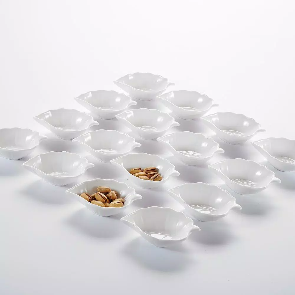 MALACASA 4.5 in. White Porcelain Ramekins Set of 16, Ceramic Souffle Dishes and Serving Bowls
