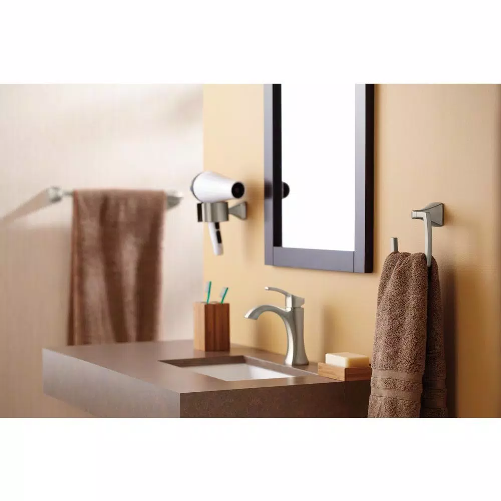 Moen Voss 18 in. Single Towel Bar, Brushed Nickel