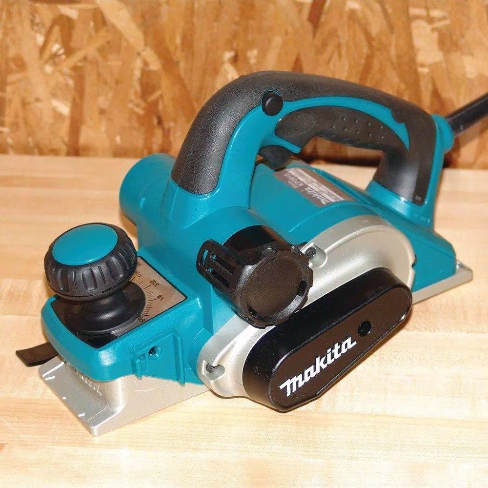 Makita 3-1/4 in. Corded Planer, 7.5 Amp, 16,000 RPM
