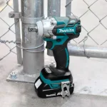 Makita 18V LXT Brushless 1/2 in. 3-Speed Impact Wrench Kit with Bonus LED Flashlight thumbnail 4