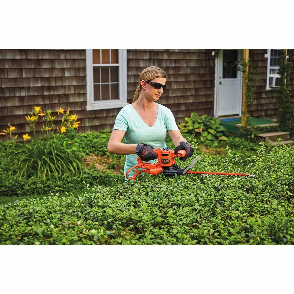 BLACK+DECKER 16 in. Corded Electric Hedge Trimmer with SAWBLADE, 3.0 Amp