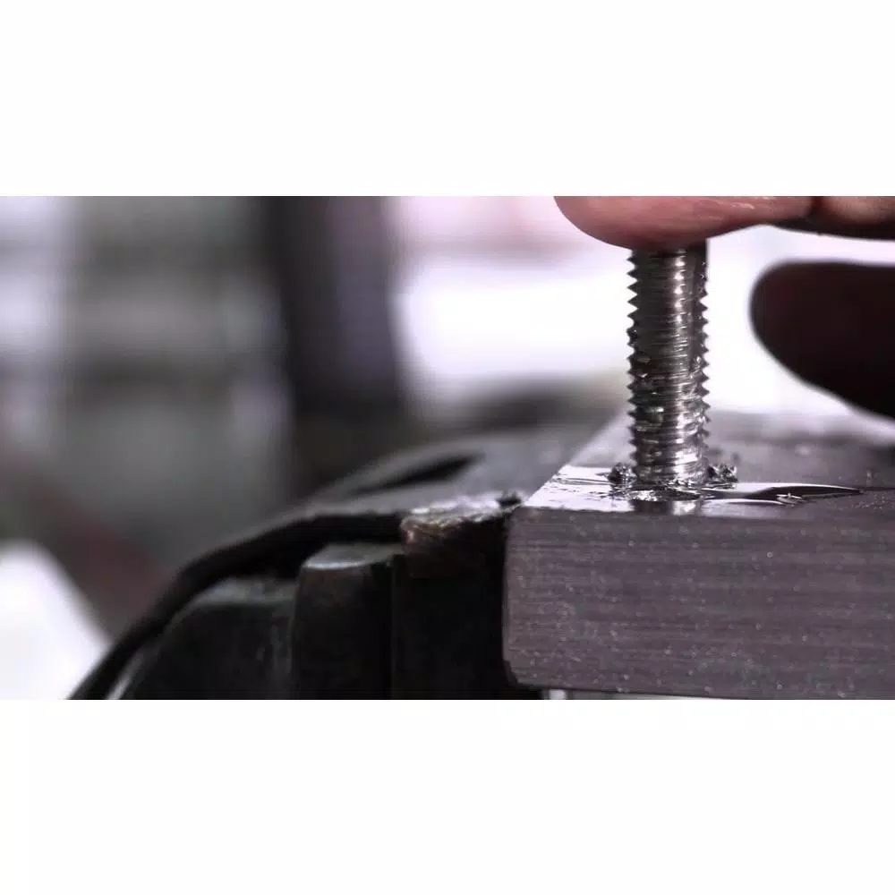 Drill America #10-32 High Speed Steel 2-Flute Spiral Point Machine Tap