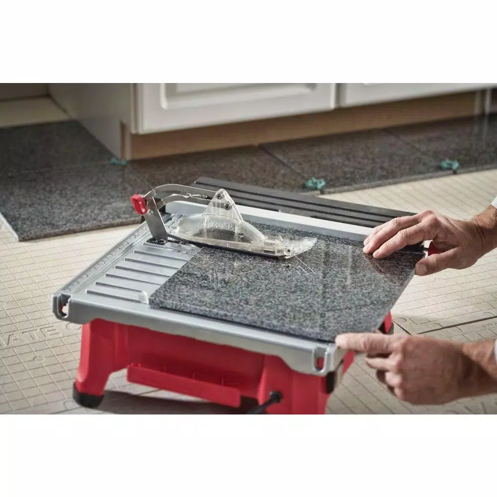 SKIL 7 in. Corded Wet Tile Saw with HydroLock System and 5 Amp Motor