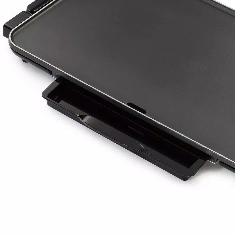 Presto SlimLine 286 sq. in. Black Electric Griddle with Temperature Sensor and Non-Stick Surface