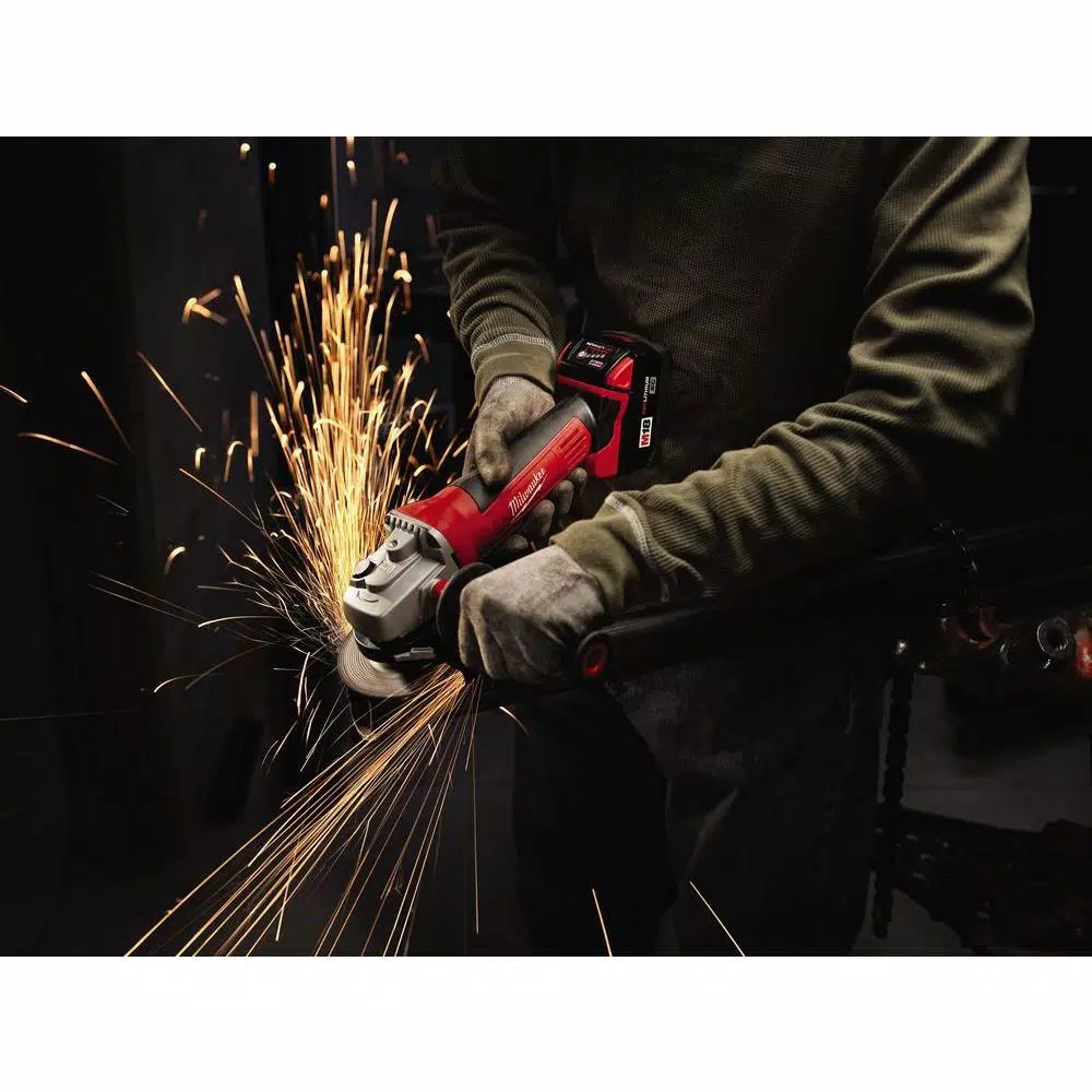 Milwaukee M18 18V Lithium-Ion 4-1/2 in. Cordless Cut-Off Grinder and M18 Jobsite Fan Combo Kit