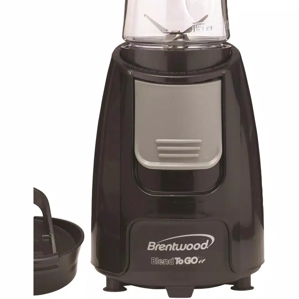 Brentwood Blend-To-Go 20 oz. Personal Blender, 300-Watt Single Speed, Black