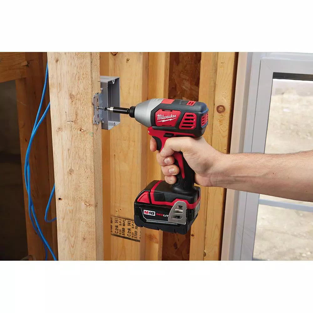 Milwaukee M18 18V Lithium-Ion Cordless 6-Tool Combo Kit with 2 Batteries and Charger
