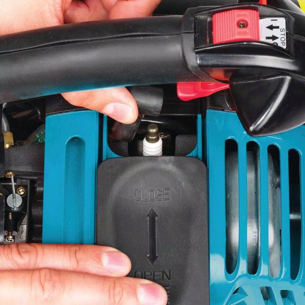 Makita 24.5cc 4-Stroke Gas Handheld Leaf Blower, 145 MPH, 356 CFM