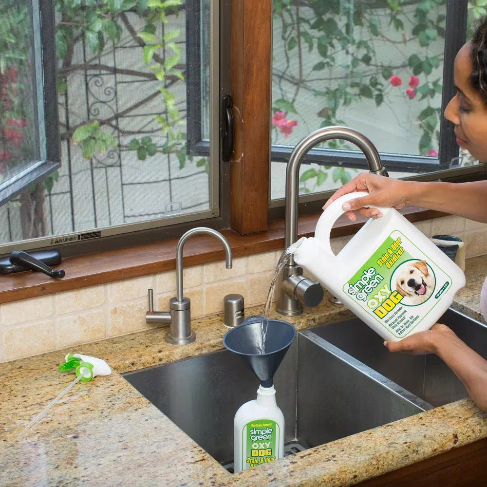 Simple Green Oxy Dog Pet Stain and Odor Oxidizer, 128 oz.