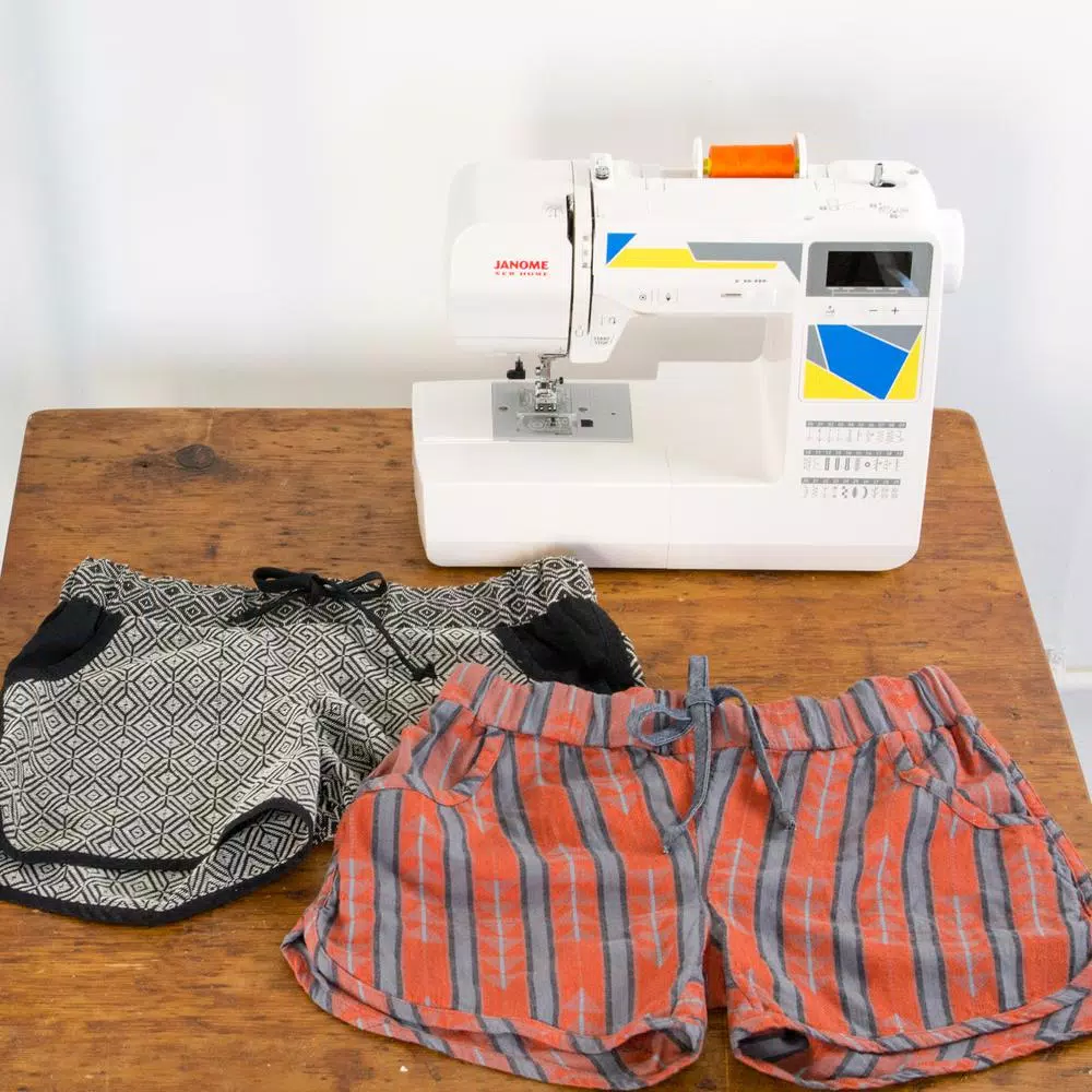 Janome MOD-30 Computerized Sewing Machine with 30 Built-in Stitches