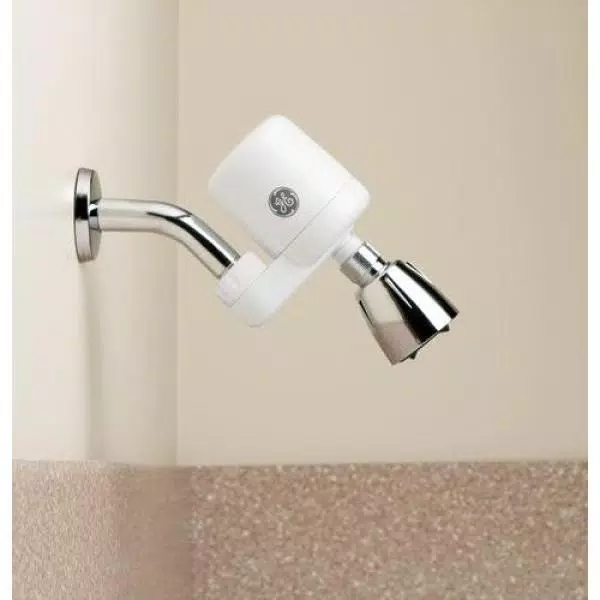GE Universal Shower Water Filtration System with Carbon Spun Fiber Filter