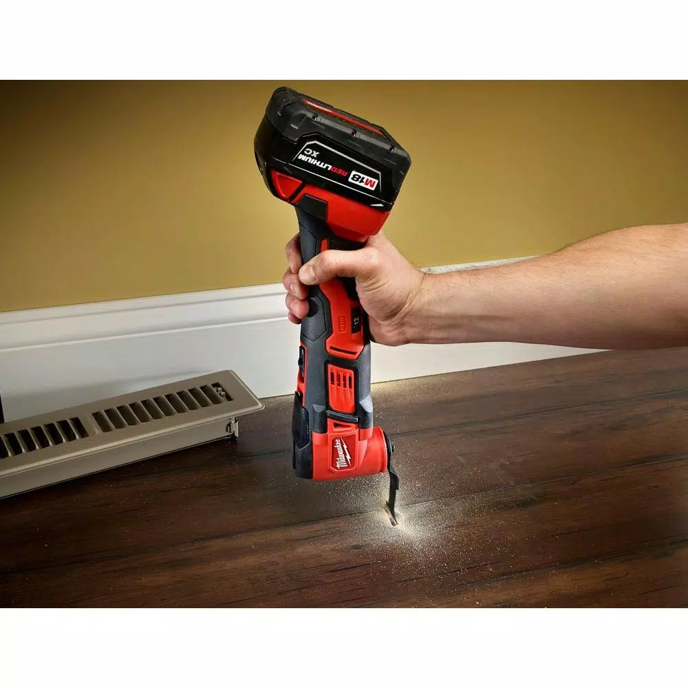 Milwaukee M18 18V Lithium-Ion Cordless Oscillating Multi-Tool Starter Kit with 5.0Ah Battery and Charger