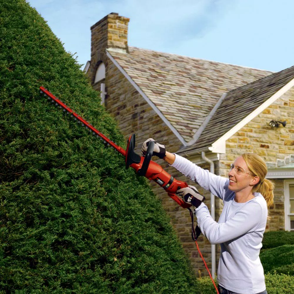 BLACK+DECKER 24 in. Hedge Hog Corded Electric Hedge Trimmer with Rotating Handle, 3.3 Amp