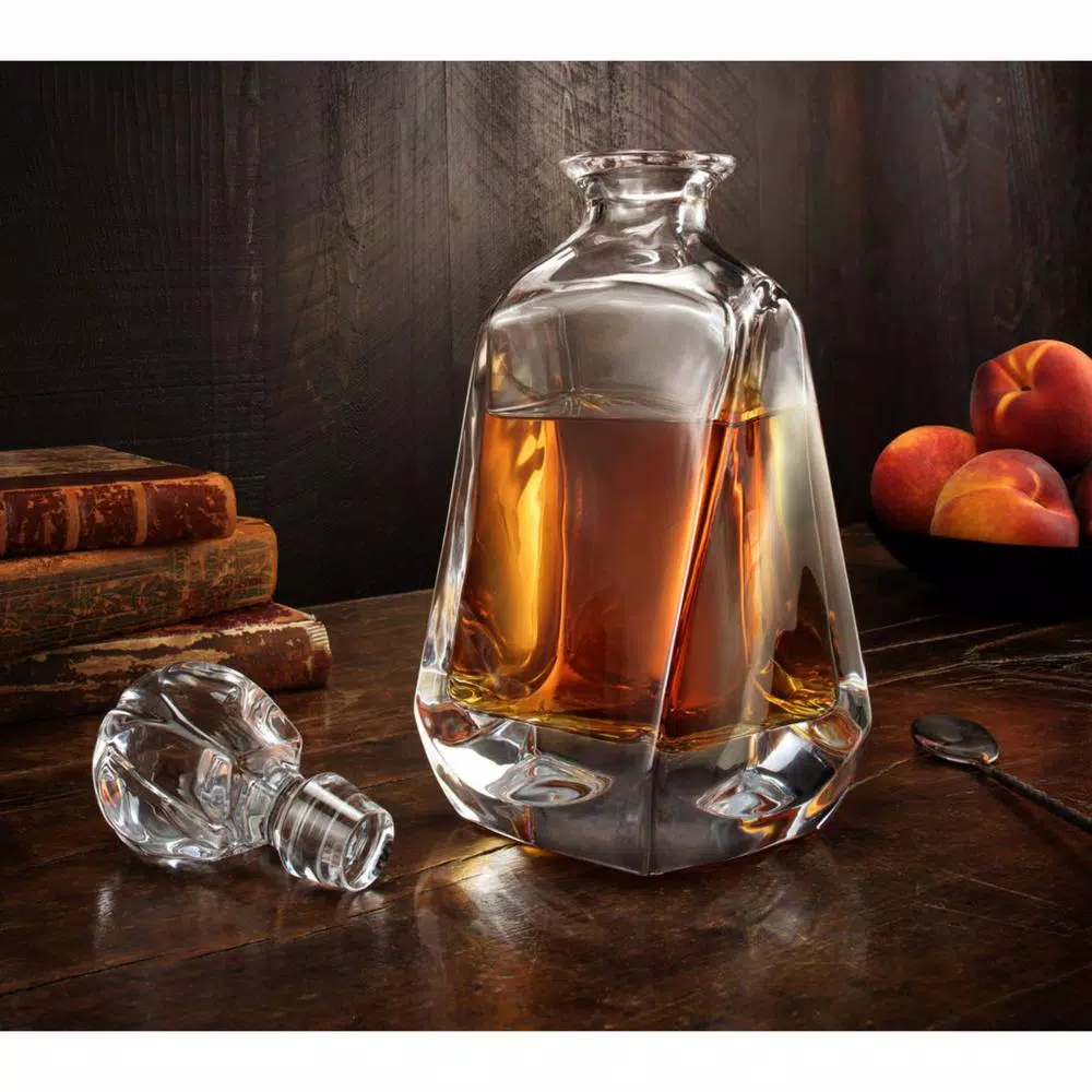 JoyJolt Aurora Crystal Whiskey Decanter, 25.3 oz Square Glass Decanter with Stopper