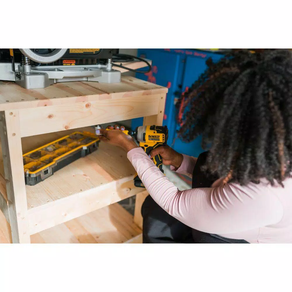 DEWALT MAXFIT Right Angle Magnetic Attachment, 1/4 in. Hex Shank
