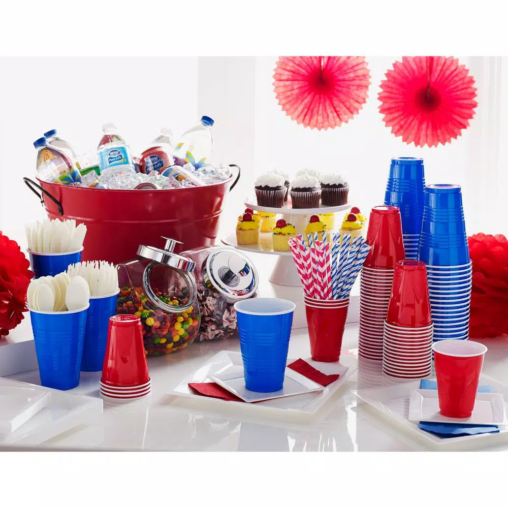 Genuine Joe 16 oz. Blue Plastic Party Cups, 50 Count Case