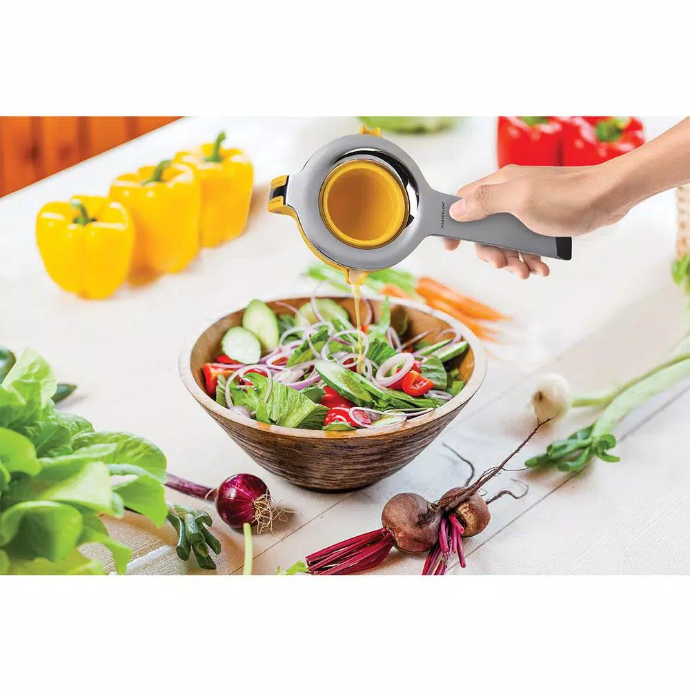 MasterPan MasterLon Kitchen Prep Collection Lemon and Lime Press with Easy Pour Spout and Splatter Guard