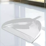Libman Heavy-Duty Polypropylene Oversized Dust Pan, White thumbnail 3