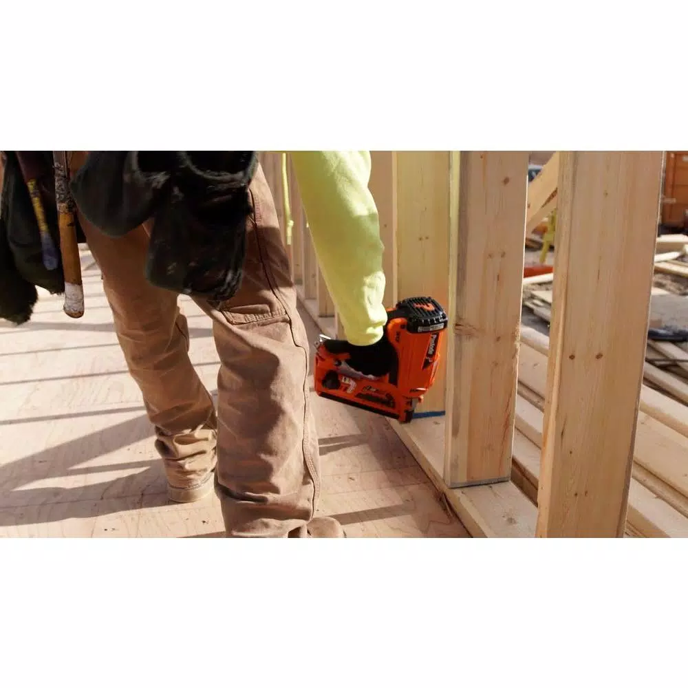 Paslode CF325XP 30-Degree Cordless Framing Nailer Kit