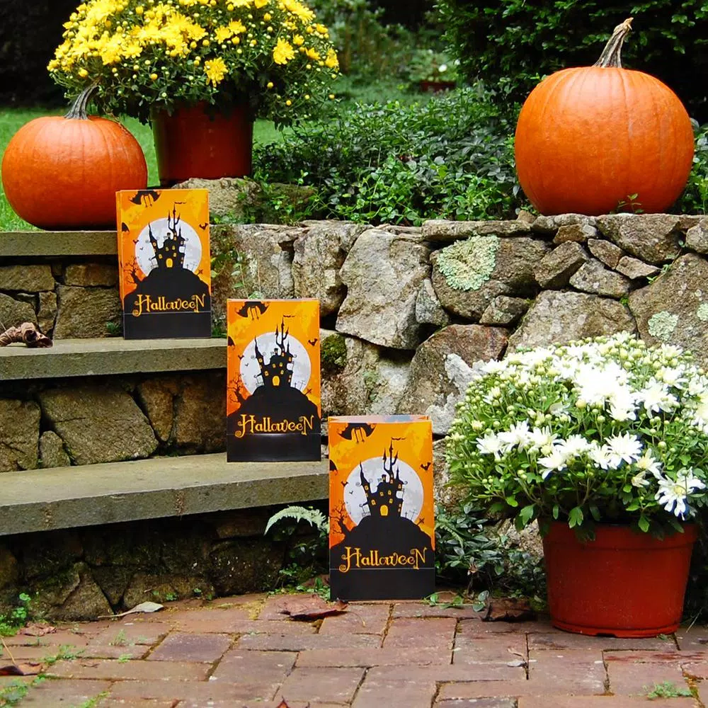 LUMABASE LumaLite Luminaria Kit Halloween House - 6-Count LED Walkway Lights
