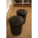 Rubbermaid Roughneck 20 Gallon Round Trash Can with Lid, Black thumbnail 6