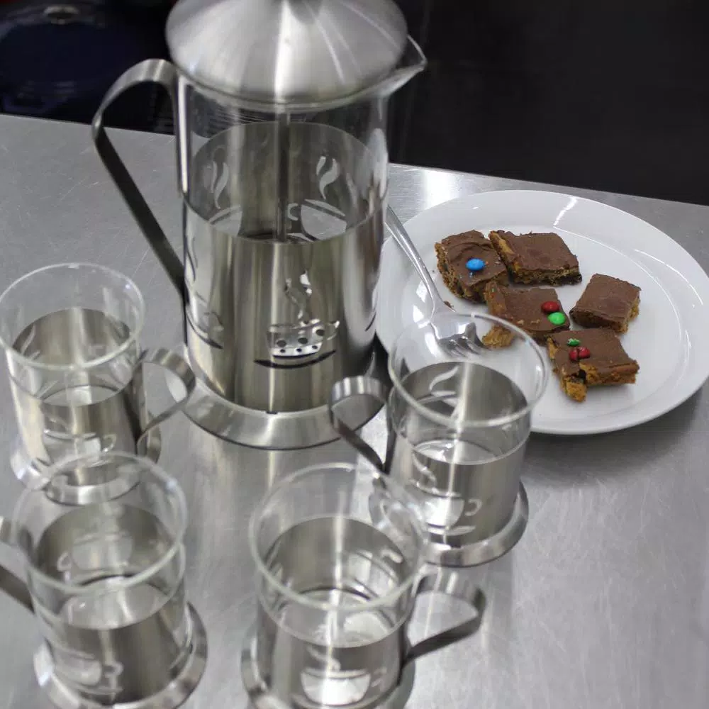 BergHOFF 5-Piece French Press Coffee Set with 32 oz. Stainless Steel Plunger and 4 Matching Glasses