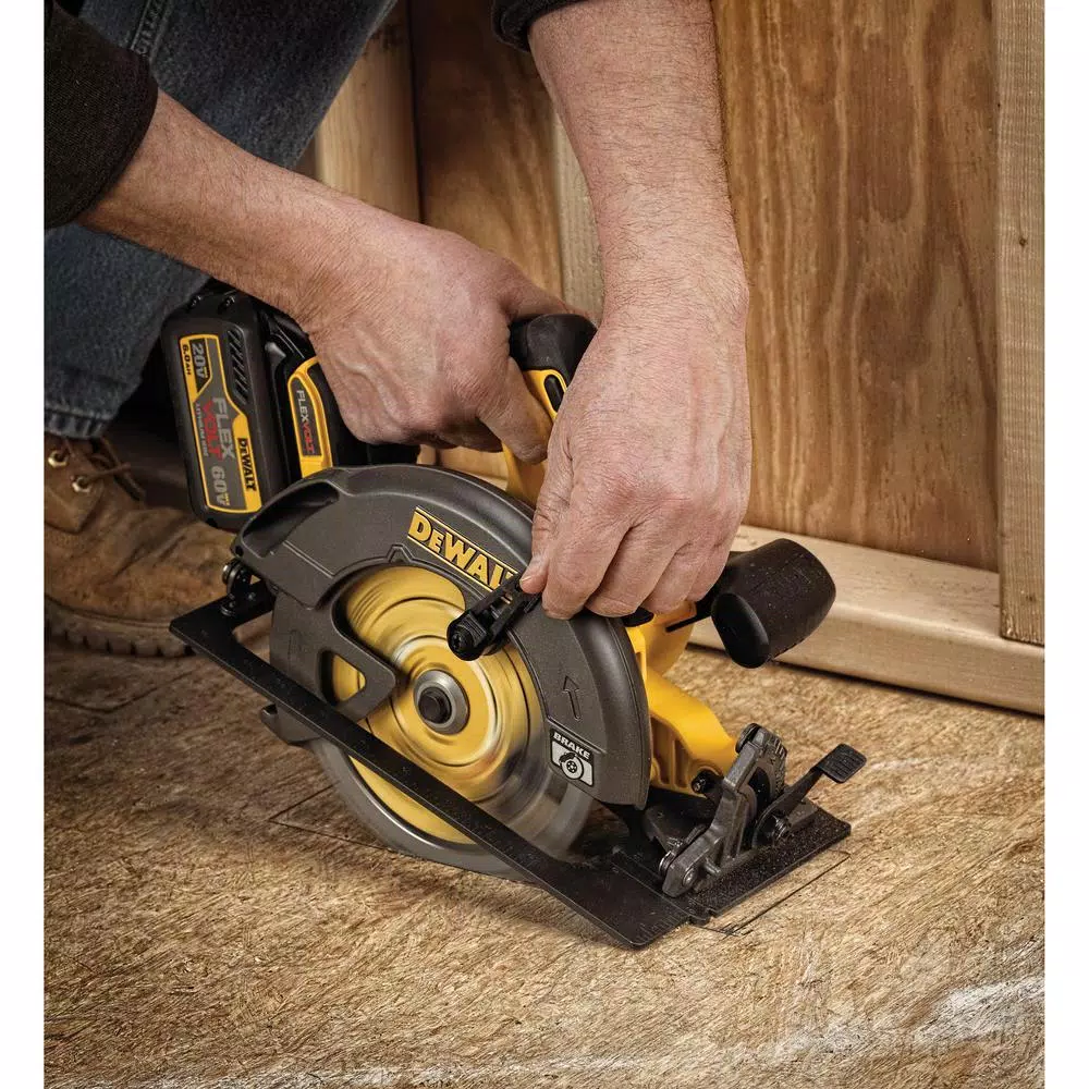 DEWALT 60V MAX FLEXVOLT 7-1/4 in. Brushless Circular Saw Combo Kit with 6.0Ah Battery & Bonus Recip Saw