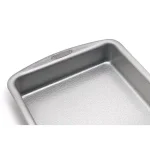Unbranded 9 x 13 in. Aluminum Rectangle Cake Pan with Pebble Pattern thumbnail 4