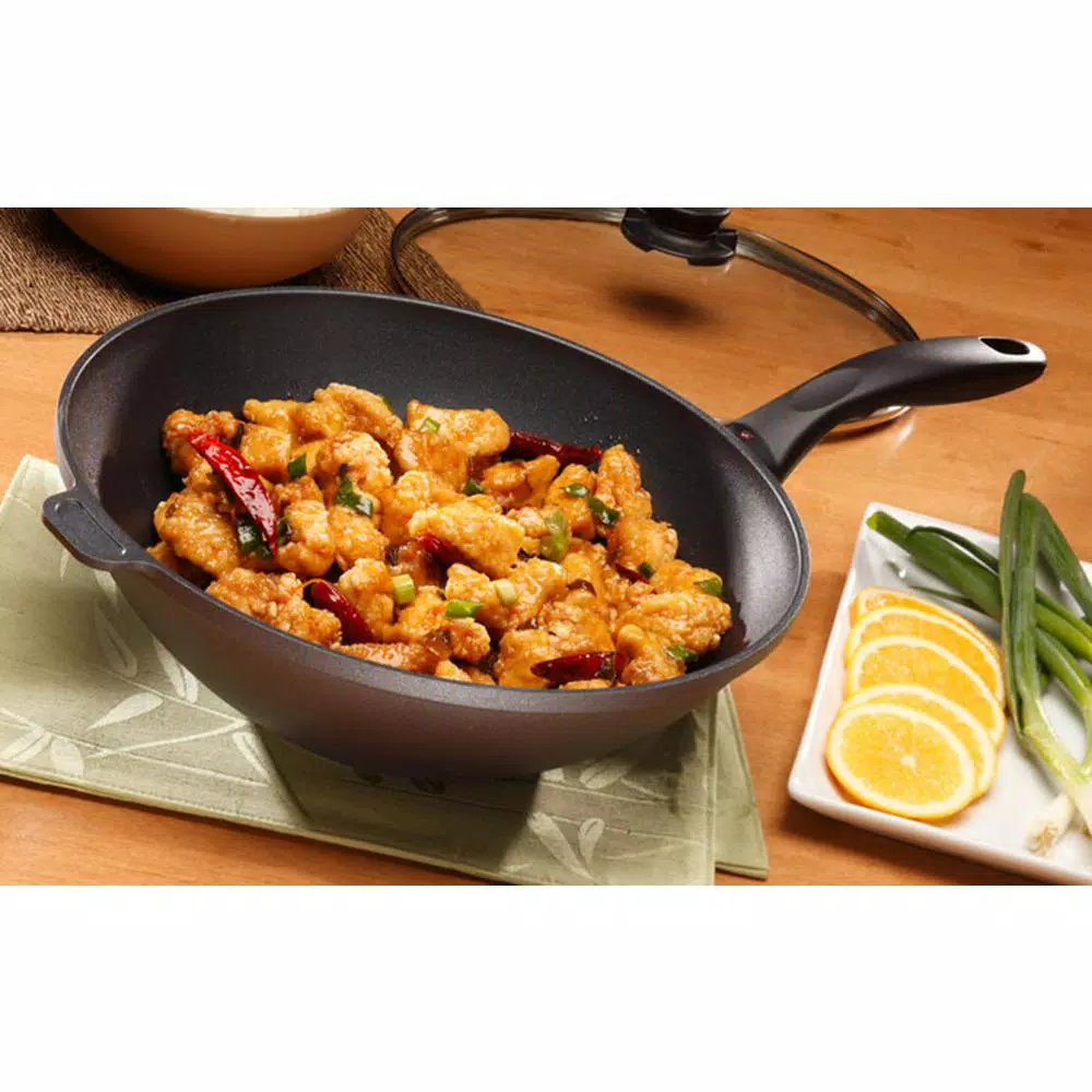Swiss Diamond 4.9 Qt. Nonstick Wok with Lid and 11.8 in. Tempura Rack