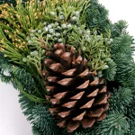VAN ZYVERDEN 24 in. Fresh Cut Pacific Northwest Mixed Christmas Wreath with Noble Fir, Cedar, Juniper, and Pine Cones thumbnail 4
