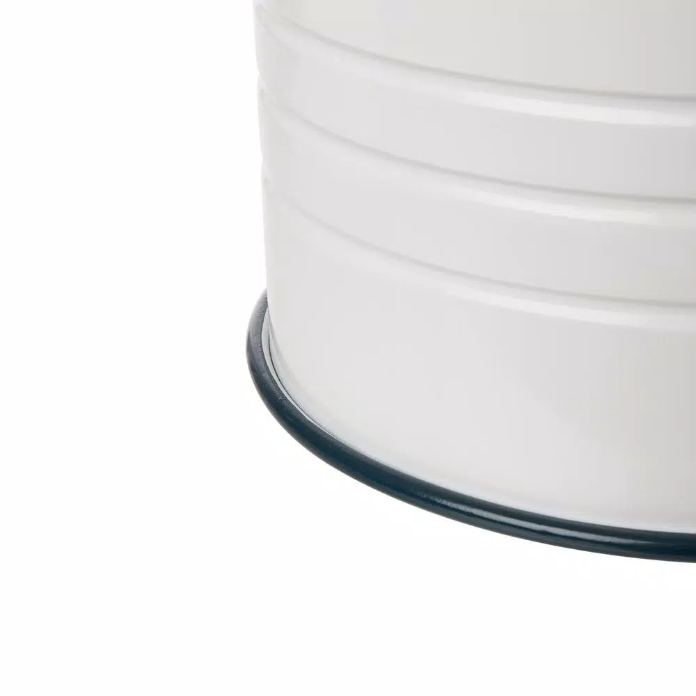 Glitzhome Farmhouse Enamel Metal Round Container Set with Wood Lids, Set of 2