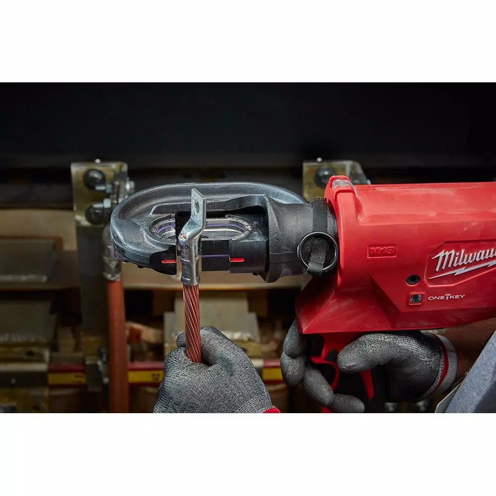 Milwaukee M18 FORCE LOGIC 750 MCM Crimper Kit with M18 FUEL Hammer Drill & Impact Driver Combo