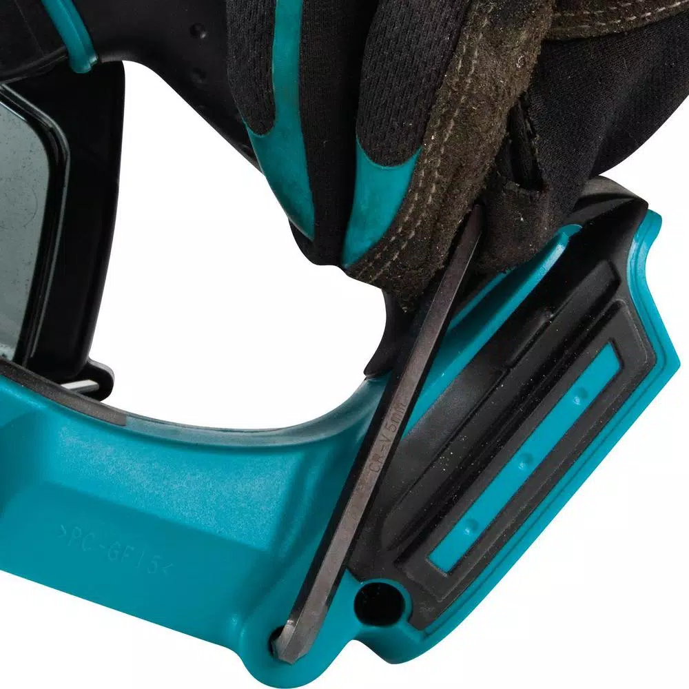 Makita 18V LXT Cordless 5-3/8 in. Metal Cutting Circular Saw - XSC03Z Tool Only
